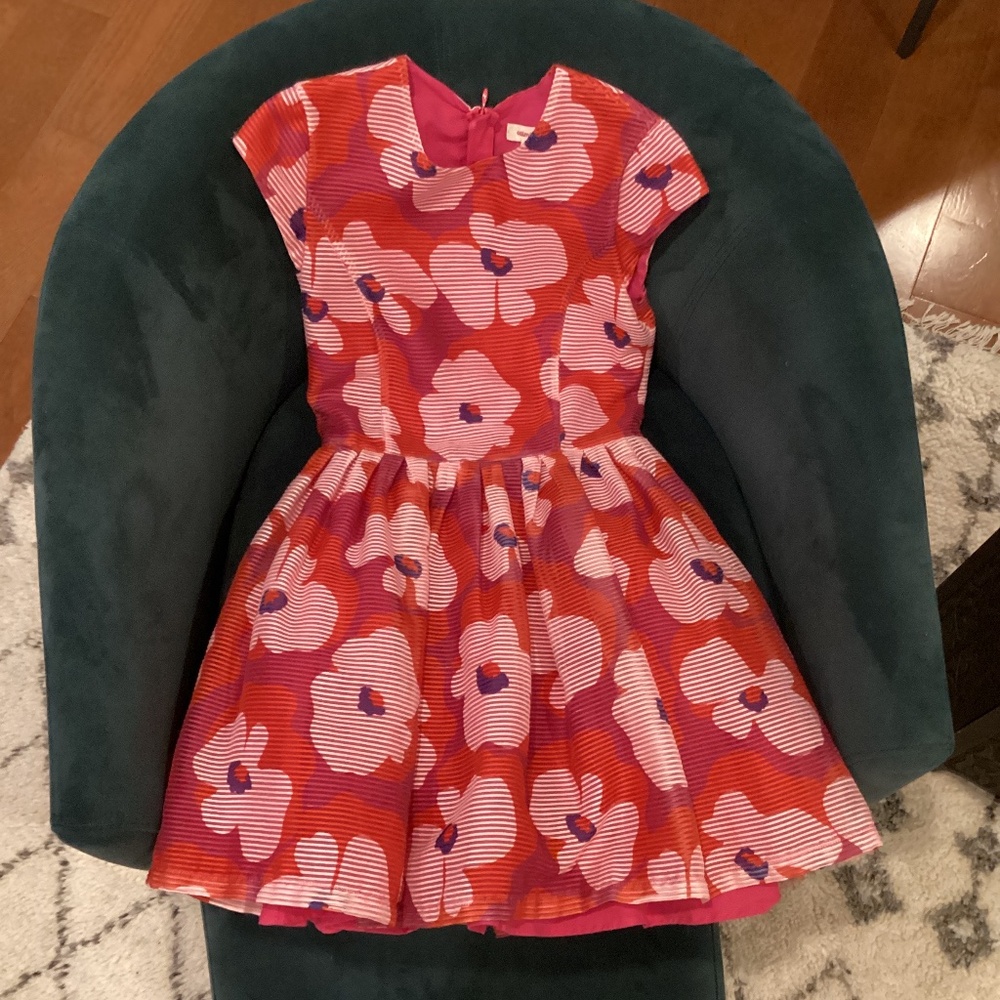 Party dress with tulle underskirt